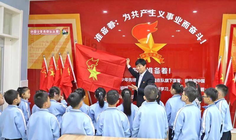 小萌妹的甜美装扮